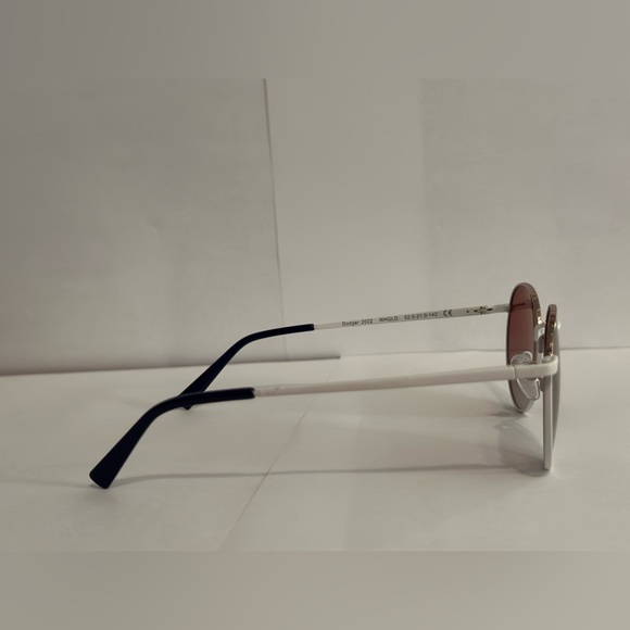 ELTON JOHN Limited Edition Dodger Sunglasses 2022 - Picture 5 of 6